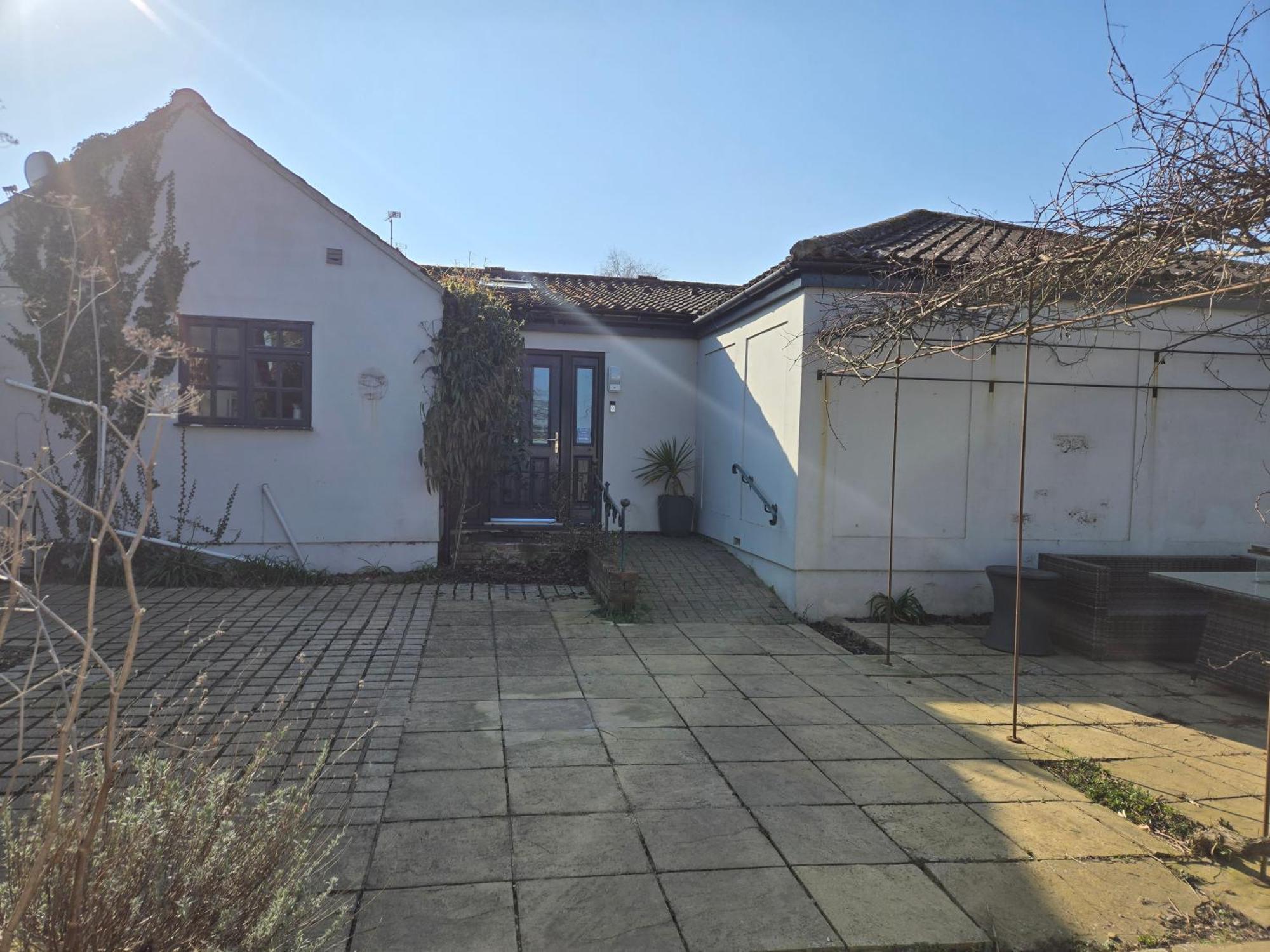 Wayside Bed & Breakfast 4*